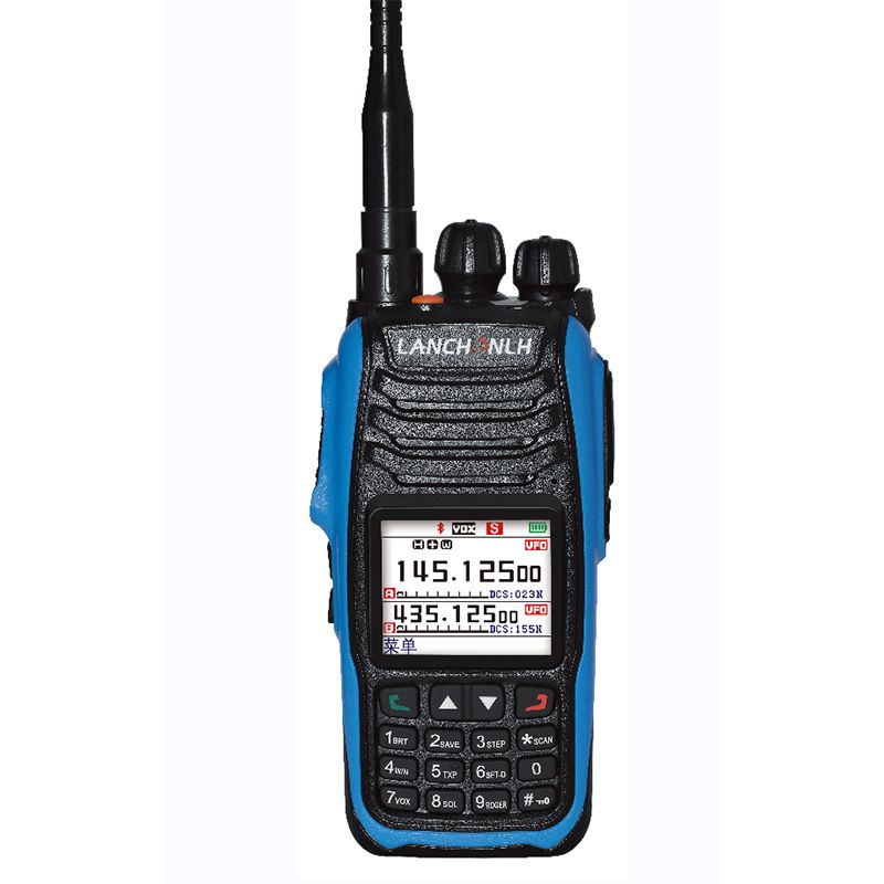 Toseksjons innebygd Bluetooth 5W Radio Walkie Talkie